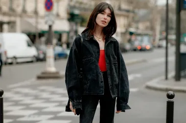 Kako nositi traperice visokog struka? Imamo outfit ideje za svaku prigodu