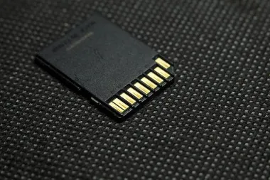 Zašto mobitel ne očitava SD karticu?