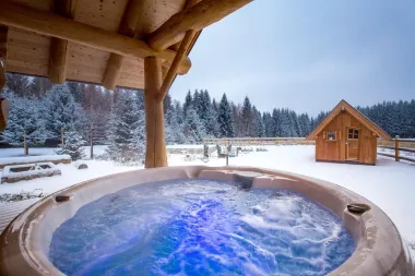Pronašli smo najbolju ponudu kuća s bazenom za odmor iz snova