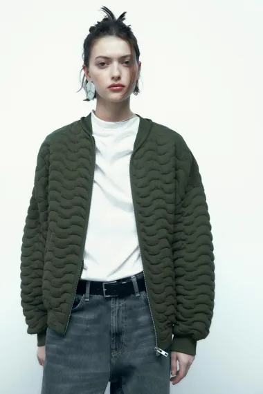 Bomber jakne ovog će proljeća biti pravi hit, a najbolje modele ima Zara