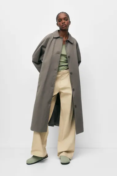 Baloner je neizostavni klasik za proljeće, a Pull and Bear ima prekrasne modele
