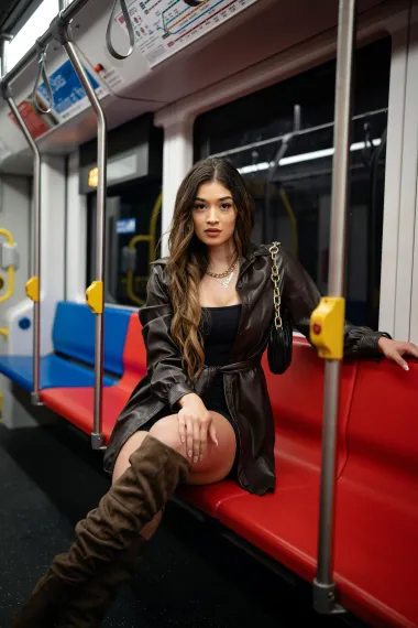 Spoj visokih čizama s potpeticom i japanki nadolazeći su hit iz Zare, hoćeš li ih i ti kupiti?