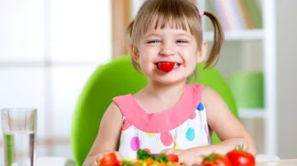 Odmalena vegani: Je li prehrana bez mesa zdrava za djecu?