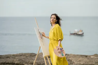 Pročešljale smo ponudu komada u žutoj boji kojom prizivamo sunce