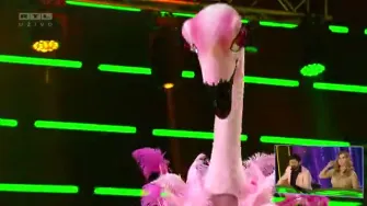 Nastup Flamingice oduševio detektive u spektakularnom showu 'Masked Singer'