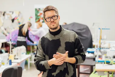 Juraj Zigman o Čudnovištu: 'Maska je teška dvadesetak kilograma, ima i ventilator, teško se kretati u njoj, ali osoba koja je nosi pravi je umjetnik'