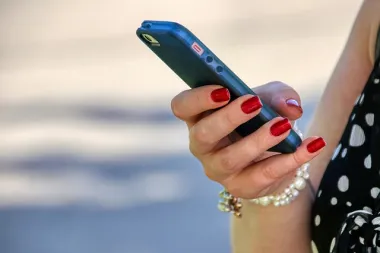 Kako promijeniti jezik tipkovnice na mobitelu?
