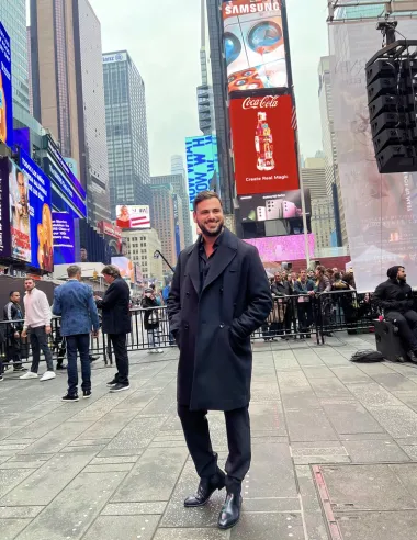 HAUSER i Andrea Bocelli na trenutak zaustavili vrijeme na čuvenom Times Squareu
