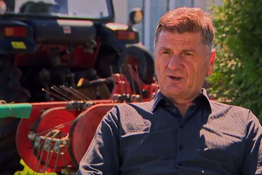 Zvonko večeras izbacuje, a jedna dama tražit će izravan odgovor: 'Jesmo li nas dvoje u vezi?'