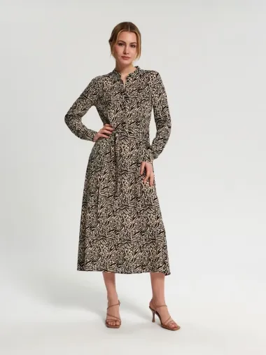 Nova Sinsay kolekcija krije elegantne, a ležerne komade - idealne za posao