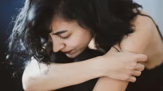 'Nevidljiva bolest': Pet stvari koje bi sve žene trebale znati o endometriozi