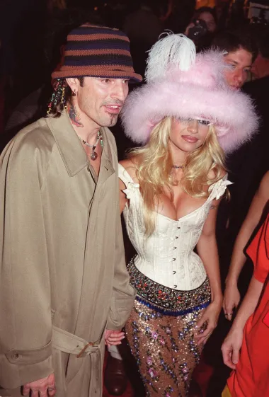 Veliki povratak: Kako je Pamela Anderson postala nova modna ikona?