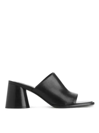Outfit ideje: Evo kako nositi traperice i cipele na petu u svakoj prilici