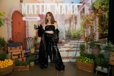 Hit komedija 'Mafija Mama' nasmijala do suza posjetiteljice na rasprodanim Très Chic projekcijama