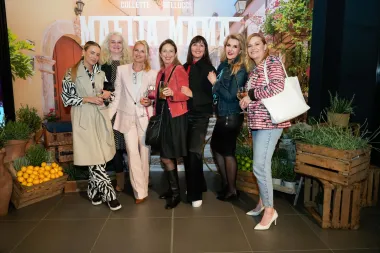 Hit komedija 'Mafija Mama' nasmijala do suza posjetiteljice na rasprodanim Très Chic projekcijama