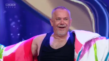 VIDEO Zoran Šprajc odahnuo je kada je skinuo masku, a Nikolina je odmah priskočila pomoći