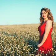 Najljepše plus size haljine idealne za proljetna i ljetna vjenčanja