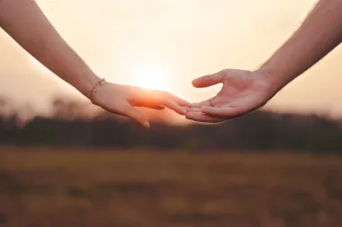 7 znakova da si upoznala osobu iz prošlog života (i da nastavljate tamo gdje ste stali)