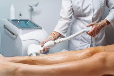 Od depilacije do IPL-a: Prednosti i nedostaci popularnih metoda uklanjanja dlačica