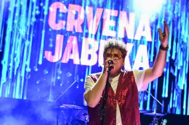 Crvena Jabuka priprema veliki ljetni koncert u Opatiji