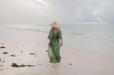 Ni ovo ljeto ne možemo bez prozračnih i lepršavih haljina za plažu
