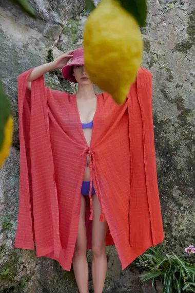 Ni ovo ljeto ne možemo bez prozračnih i lepršavih haljina za plažu