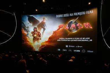 'The Flash' oduševio brojnu publiku na svečanoj premijeri DC-jevog spektakla godine