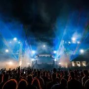 Prvi dan LMF festivala privukao tisuće posjetitelja iz cijeloga svijeta