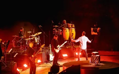 HAUSER u rasprodanoj armenskoj areni održao spektakularan koncert pred više od 10 000 ljudi