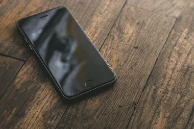 Što uzrokuje blokiranje ekrana na telefonu? Kako odblokirati ekran na telefonu?
