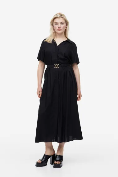 Top 15 ljetnih komada za žene s oblinama koji su sada na sniženju u H&M-u