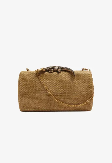 Sezonu pred nama obilježit će upečatljive clutch torbice