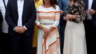 Koja dama je izabrala bolji outfit za Sinjsku alku - Sanja Musić Milanović ili Katalin Novák?