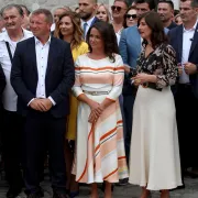 Koja dama je izabrala bolji outfit za Sinjsku alku - Sanja Musić Milanović ili Katalin Novák?