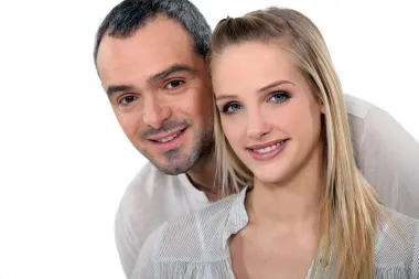 Mogu li uspjeti? Stručnjak odgovara na 3 pitanja o vezama s velikom dobnom razlikom