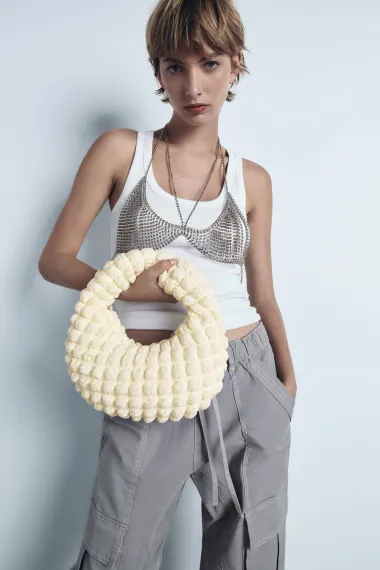 Pastelno žuta je hit boja za jesen – pronašle smo trendi komade za svačiji stil