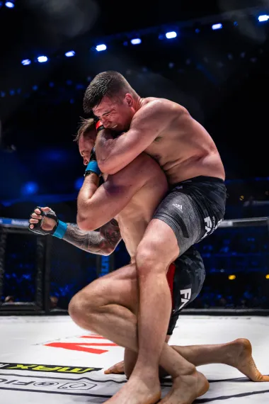 Novi MMA sportski spektakl - FNC 12 uživo na platformi Voyo