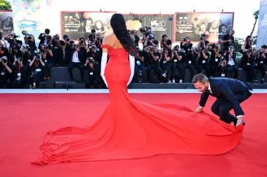 Georgina Rodriguez oduševila u haljini koja podsjeća na onu iz hita 'Zgodna žena' , no mnogima je za oko zapelo nešto drugo