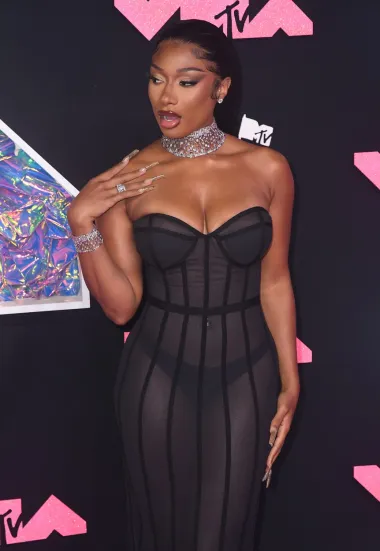 Ružičasti tepih MTV music awardsa je gorio! Ovo su najbolja i najgora izdanja