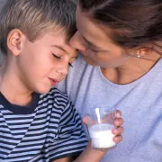 Viralna tema na društvenim mrežama! Je li OK da dijete maćehu zove – 'mama'?