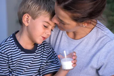 Viralna tema na društvenim mrežama! Je li OK da dijete maćehu zove – 'mama'?