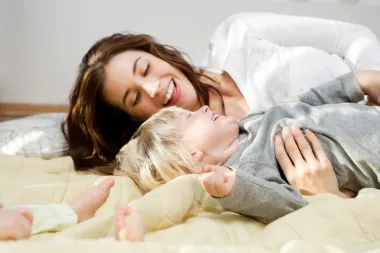 Viralna tema na društvenim mrežama! Je li OK da dijete maćehu zove – 'mama'?