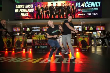 Na zagrebačku premijeru u organizaciji CineStar TV Channels stigla je ekipa kaskadera i dvojnika glavnih glumaca iz filma 'Plaćenici 4'