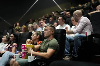 Na zagrebačku premijeru u organizaciji CineStar TV Channels stigla je ekipa kaskadera i dvojnika glavnih glumaca iz filma 'Plaćenici 4'