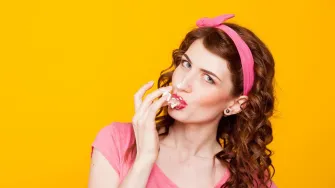 Creme Brûlée: Strastvena poza koja će zasladiti tvoj seksualni život