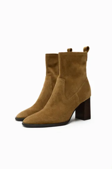'This boots are made': Najljepše čizmice i gležnjače na petu iz jesenskih kolekcija