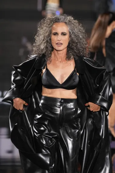 Andie MacDowell je još jednom dokazala kako su godine samo broj