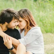 Onaj trenutak kad znaš da se vrijedi potruditi oko osobe? Evo kako to opisuju različiti ljudi