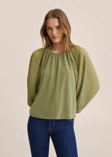 Mango Outlet ima odlično sniženje komada koje uvijek trebamo u ormaru