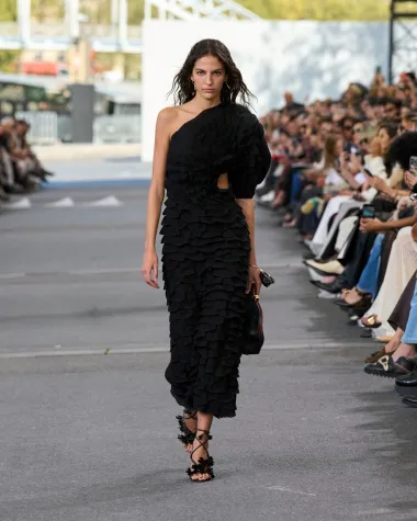 Authentic Beauty Concept ujednio snage s Holli Smith za modni brend Chloé